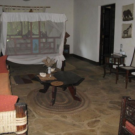 Kiloran Funzi House Acomodação com café da manhã Exterior foto