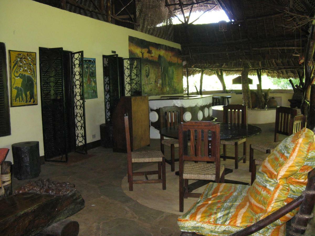 Kiloran Funzi House Acomodação com café da manhã Exterior foto